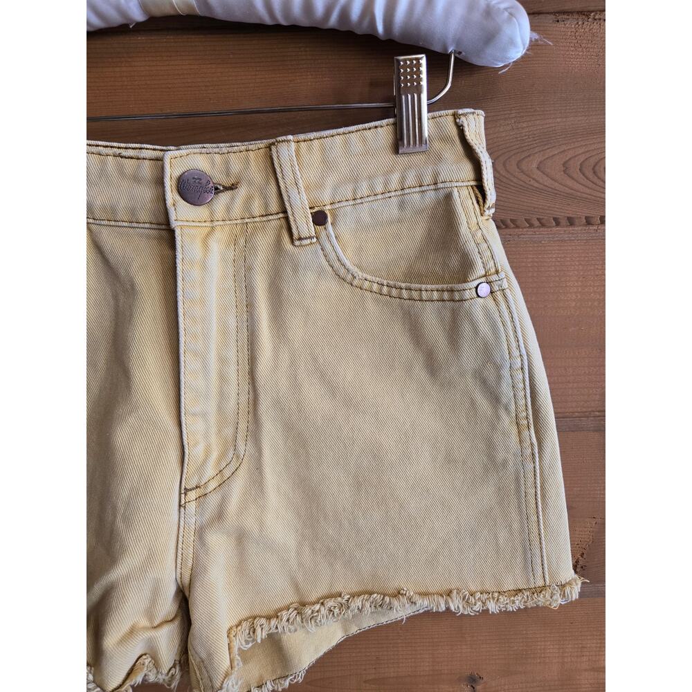 Wrangler Jean Short Billabong Yellow High Waisted Cowgirl Shorts Raw Hem 25 Y2K - Picture 8 of 8